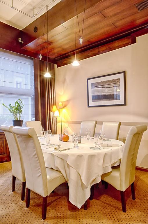 Hotel Restaurant "Le Strasbourg" Bitche Exteriör bild