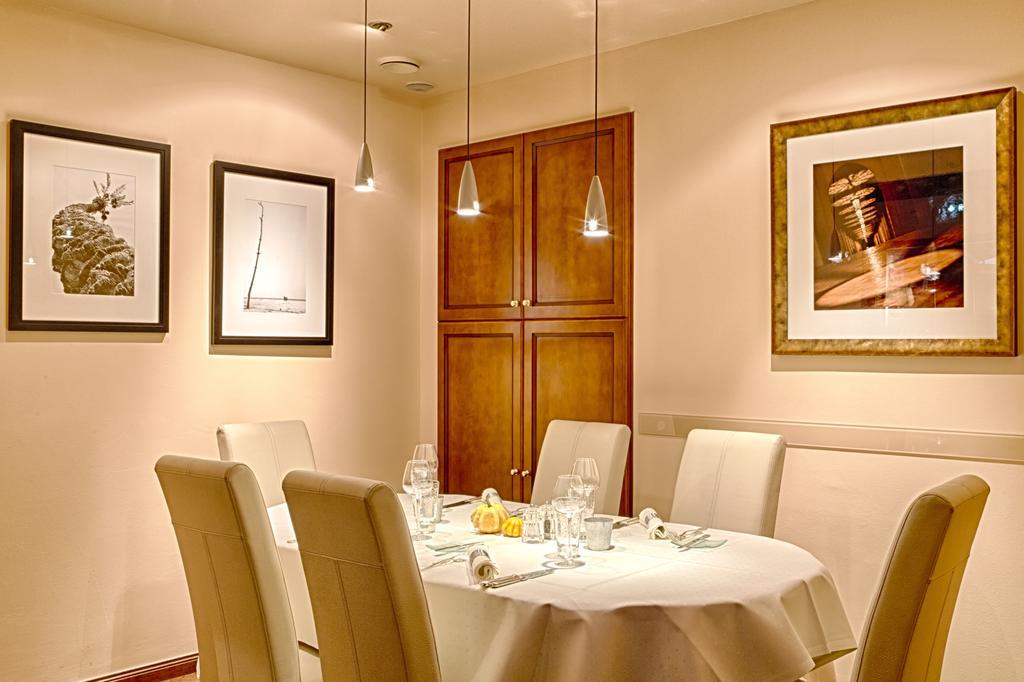 Hotel Restaurant "Le Strasbourg" Bitche Exteriör bild