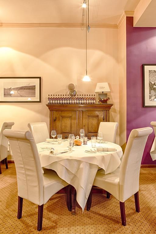 Hotel Restaurant "Le Strasbourg" Bitche Exteriör bild